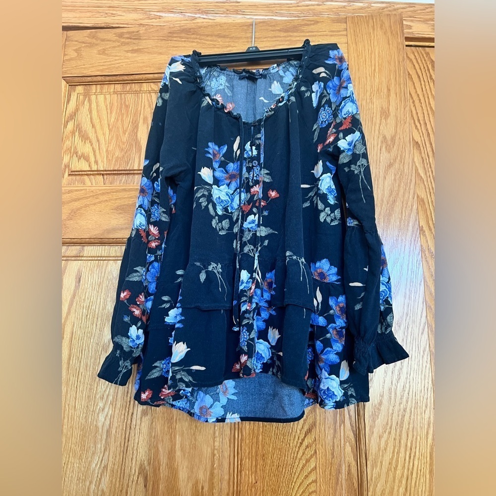 American Eagle - Floral - Long Sleeve - Blouse